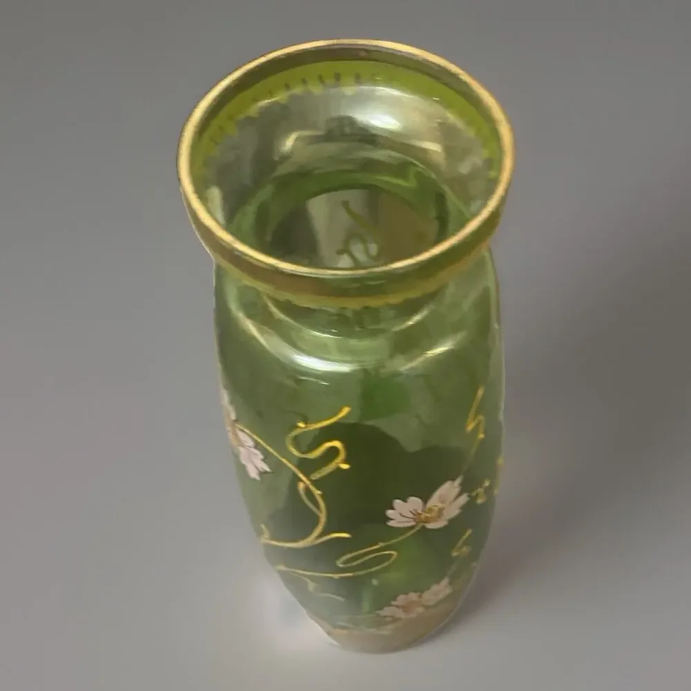 Fritz Heckert Style Art Nouveau Green Floral Gilt Enamel Blown Glass Vase 9.25